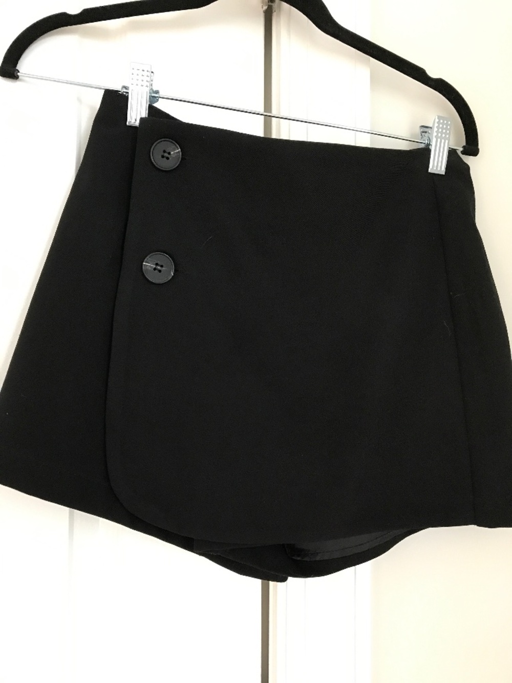 Lulus fully lined black skort